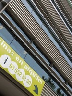 Средното ниво на първокласните офис наеми в Европа бележи спад за първи път от над 2 години, сочи доклад